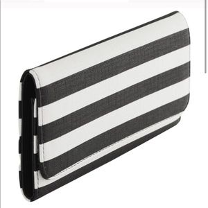 Kut from the kloth wallet  NEW